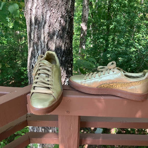 Puma gold Clyde sneakers - Picture 6 of 6